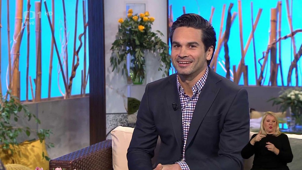 O chronické bolesti v České televizi: Rozhovor s MUDr. Šimonem Kozákem